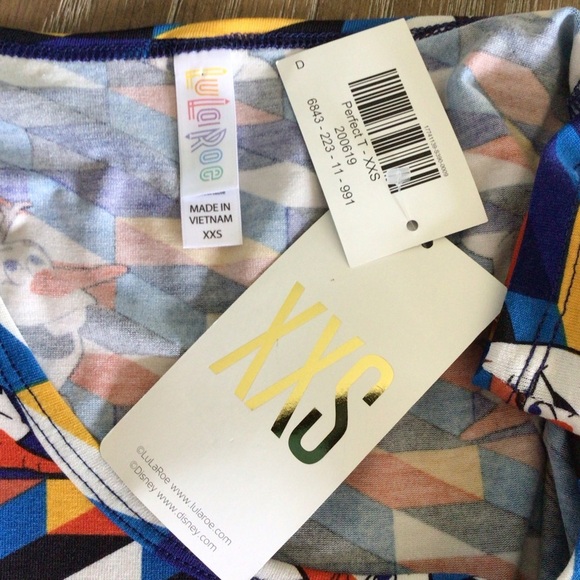 LuLaRoe Disney Frozen Olaf Snowman Print Perfect Tee Size XXS - Picture 3 of 7